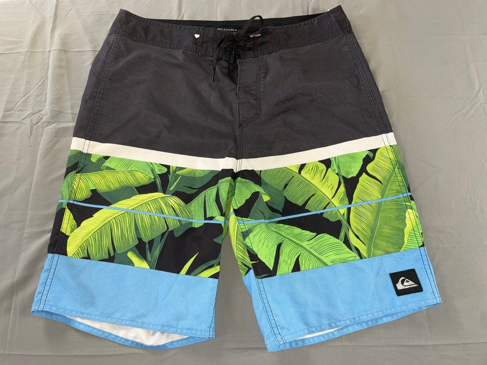 Quiksilver Lightweight Flat Front Board Shorts, Boardies. Floral, Men's 32. GUC!